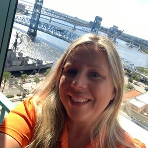 Meet your Posher, Cara